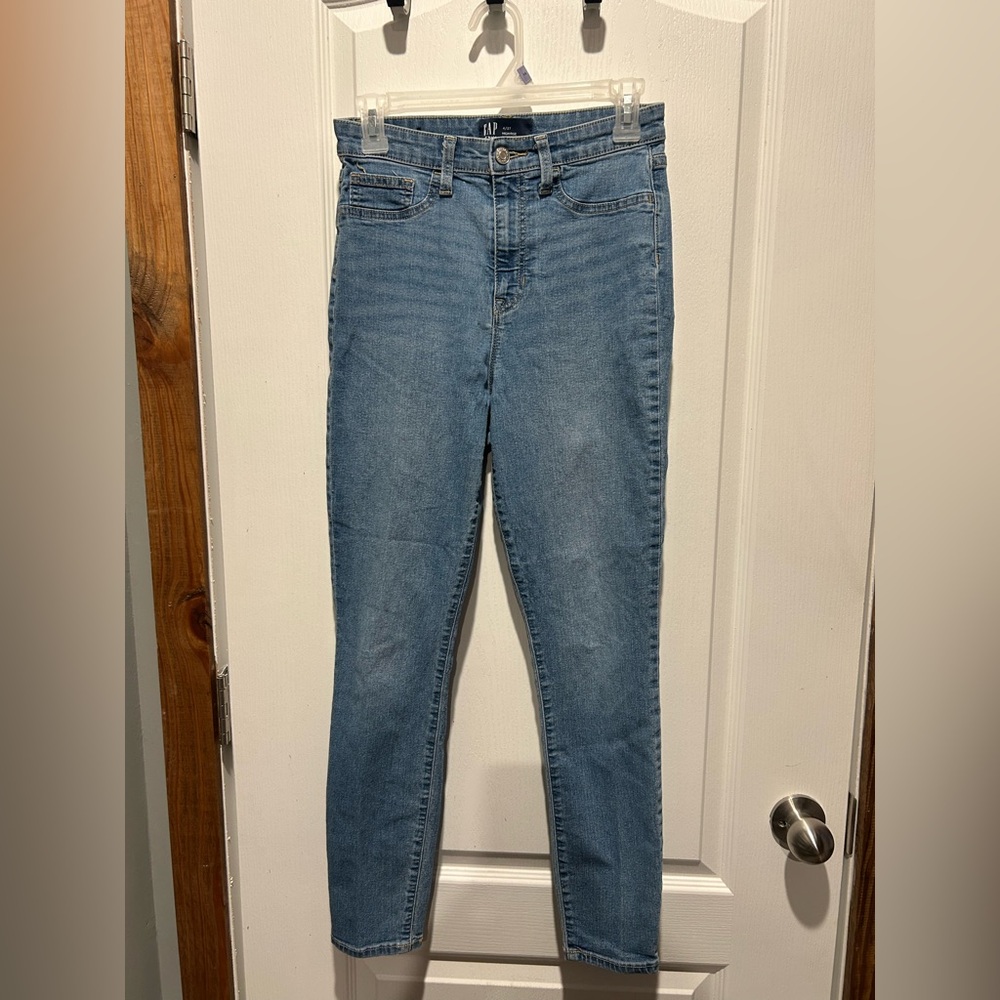 GAP Light Blue Denim High Rise Favorite Jegging with Tan Stitching size 4/27